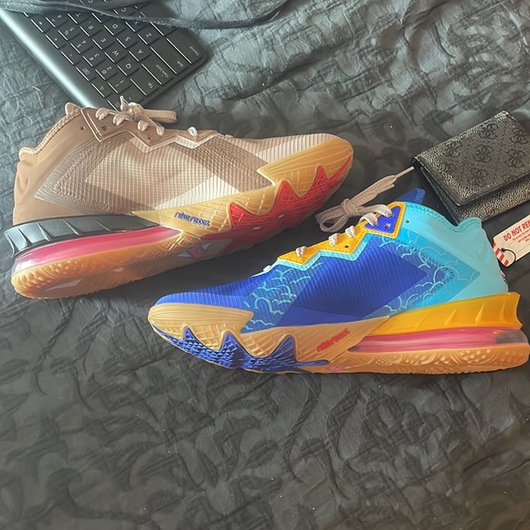 LeBron  Spacejam 18s - Picture 5 of 9